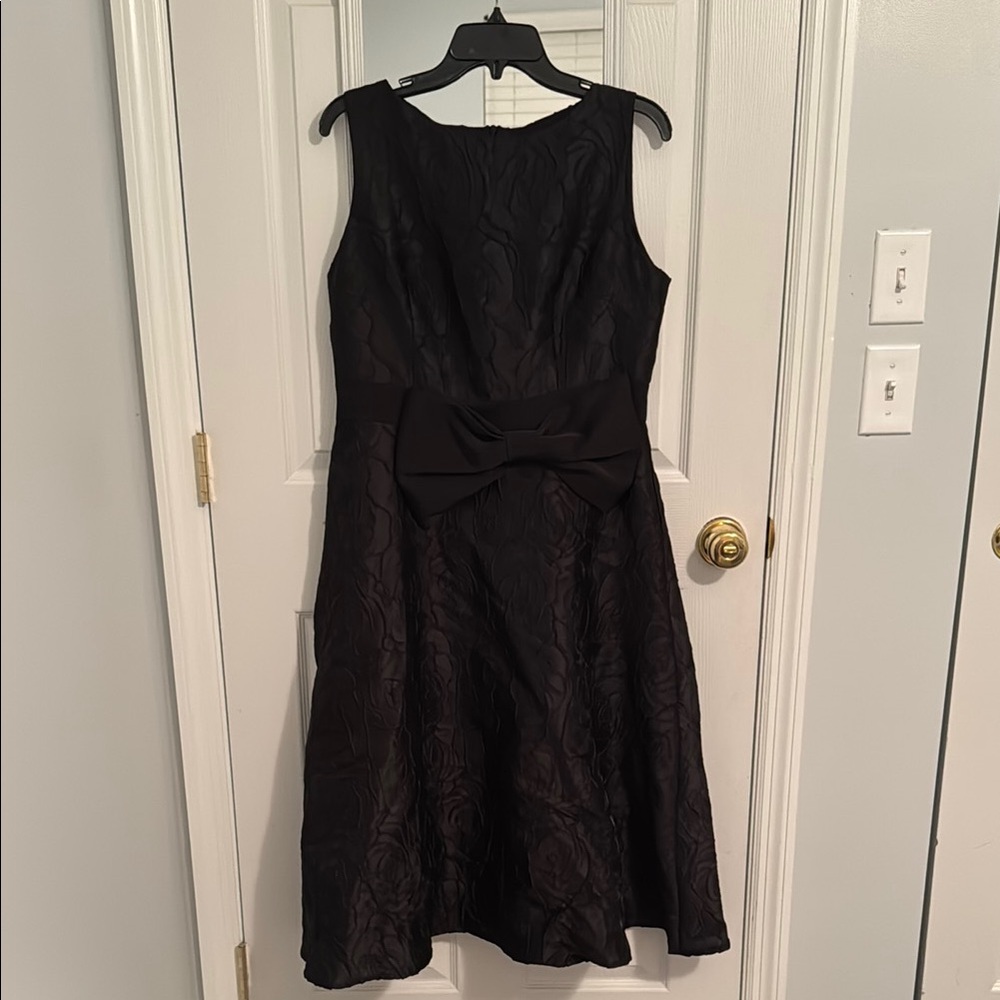 MOTF Black Sleeveless A-Line Midi Dress